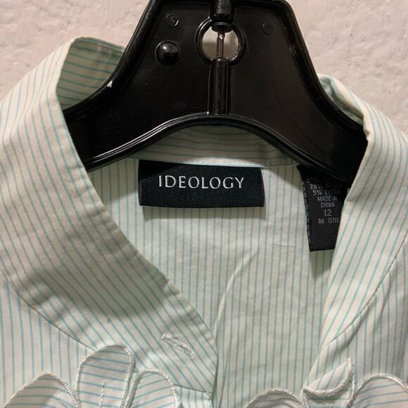 ideology top 3 D flowers blue button 12 - Picture 4 of 9